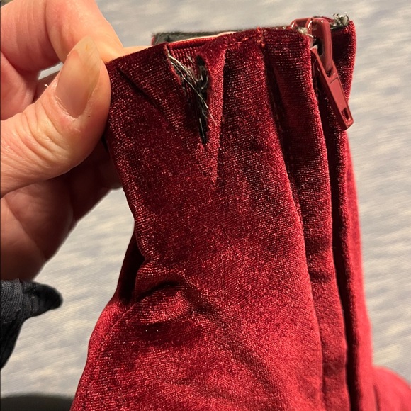 Deep red / Purple Velvet Platform Boots - Picture 14 of 14